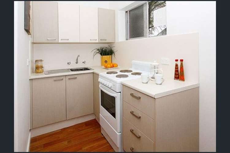 Second view of Homely apartment listing, 5/18 Pender Street, Thornbury VIC 3071