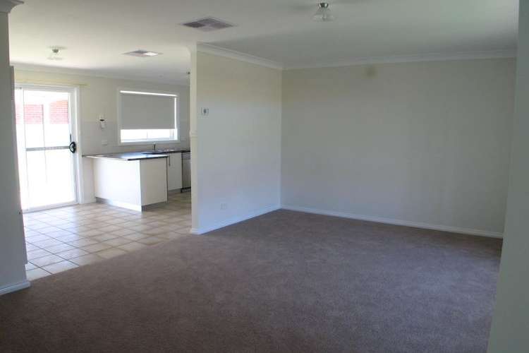 Third view of Homely unit listing, 4/11 Bulolo  Street, Ashmont NSW 2650