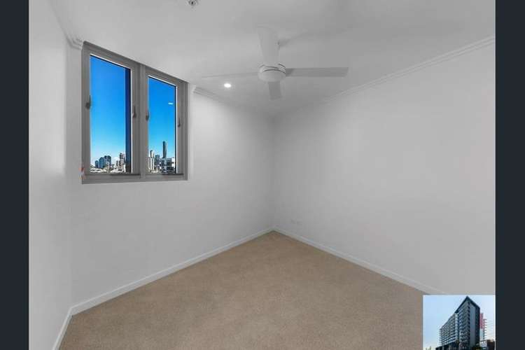 Sixth view of Homely apartment listing, 42 Wyandra Street, Newstead QLD 4006