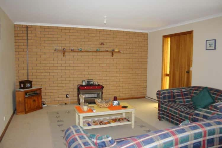 Fifth view of Homely unit listing, 2/20 Bates Avenue, Korumburra VIC 3950