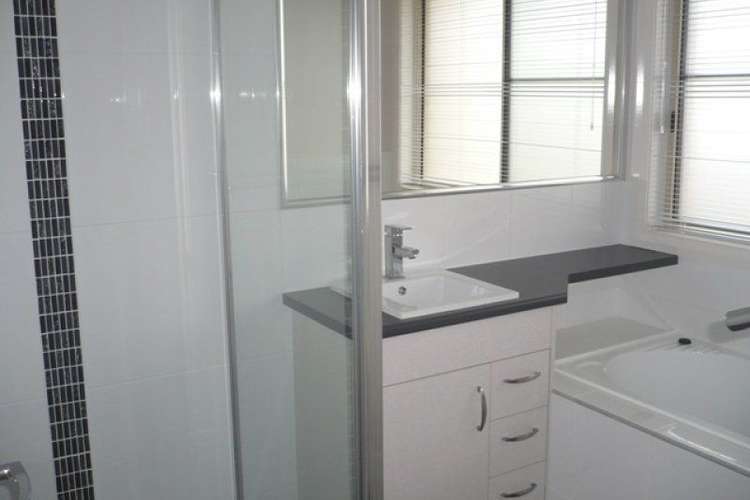 Fifth view of Homely unit listing, Unit 2/27 Price Street, Chinchilla QLD 4413