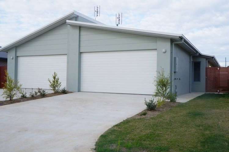 Main view of Homely unit listing, 2/7 Ellem Drive, Chinchilla QLD 4413