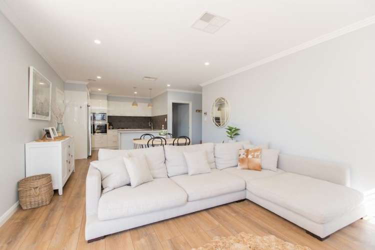 Fifth view of Homely unit listing, 1/10 Murndal Place, Bourkelands NSW 2650