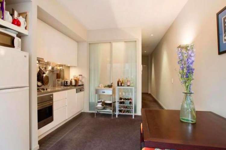 Third view of Homely apartment listing, P06K/211 Powlett St, East Melbourne VIC 3002