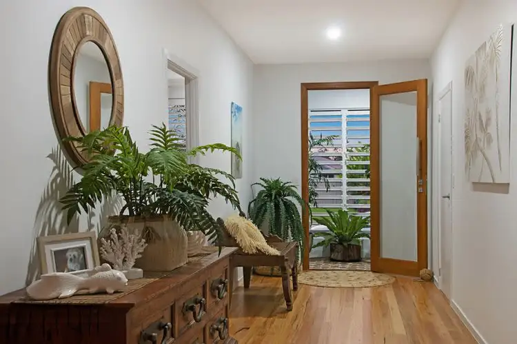 8 Bonville Street