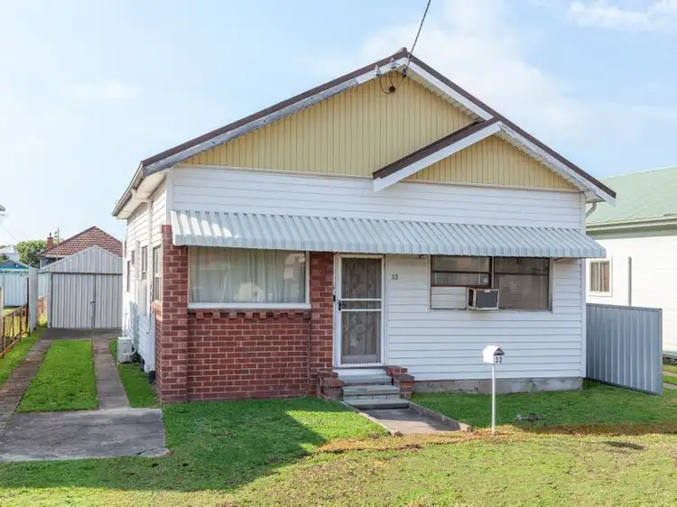 32 Brett Street, Georgetown NSW 2298