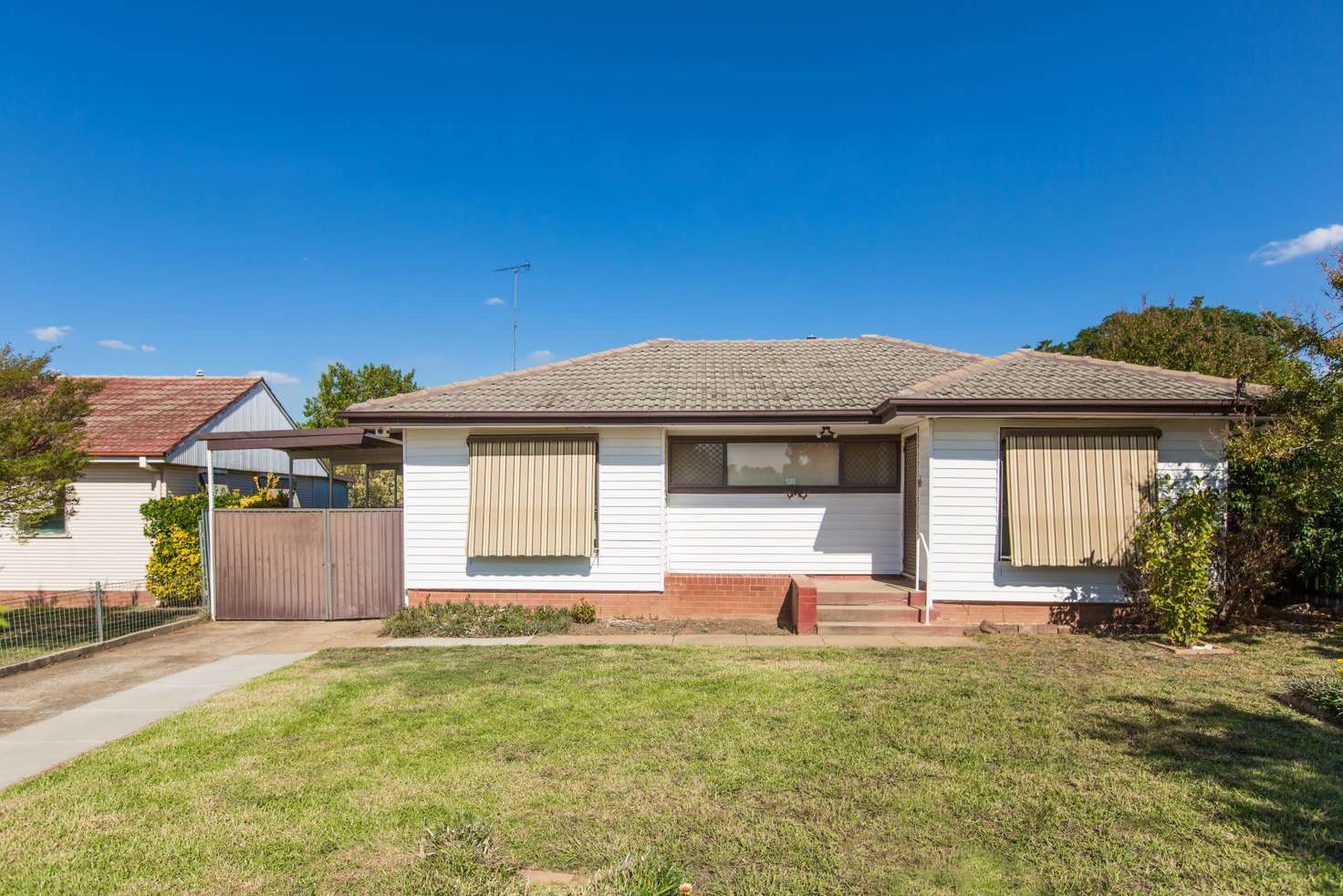 Main view of Homely house listing, 16 Malta Crescent, Ashmont NSW 2650