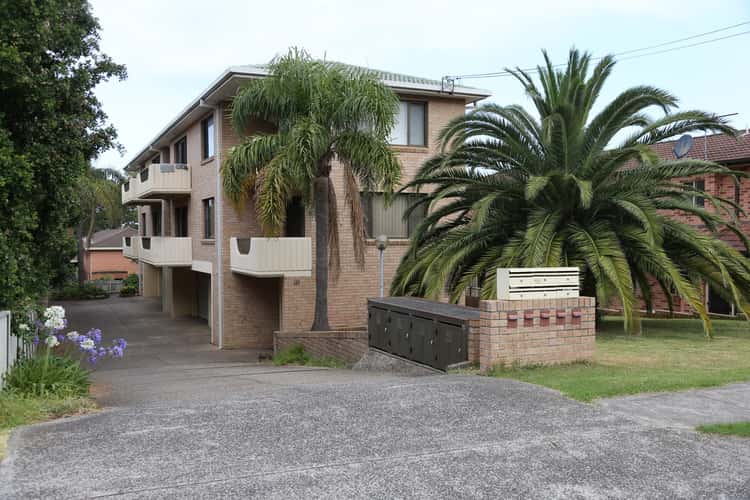 Main view of Homely unit listing, 2/10 Underwood Street, Corrimal NSW 2518