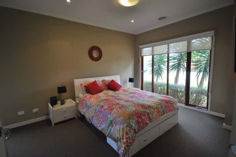 Fourth view of Homely house listing, 3 SHE OAK PLACE, Cranbourne North VIC 3977
