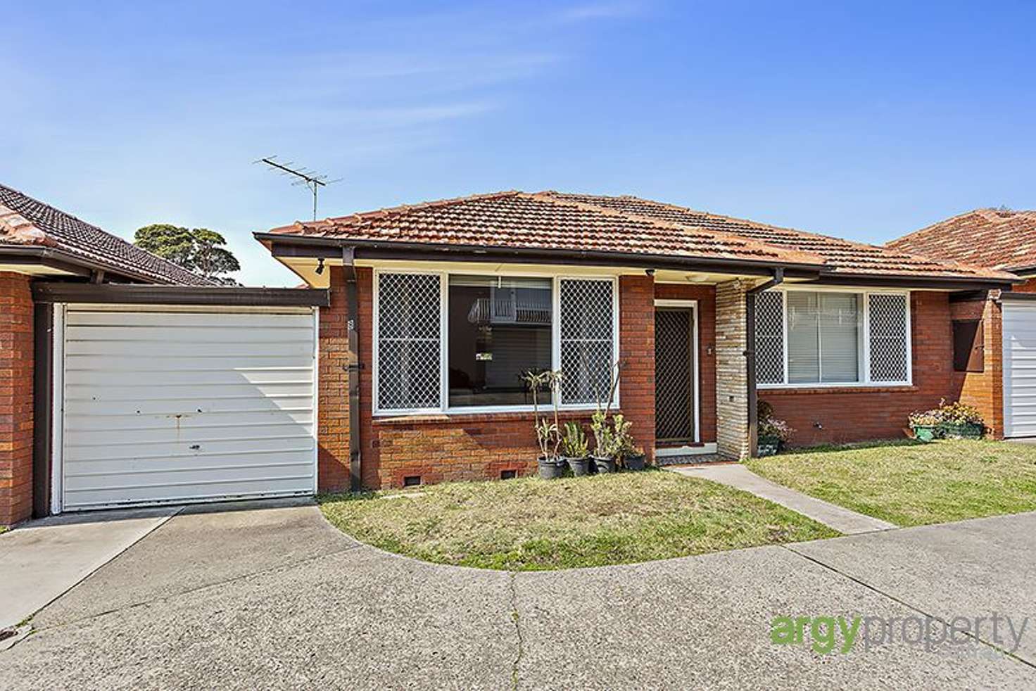 Main view of Homely villa listing, 8/133 Queen Victoria Street, Bexley NSW 2207