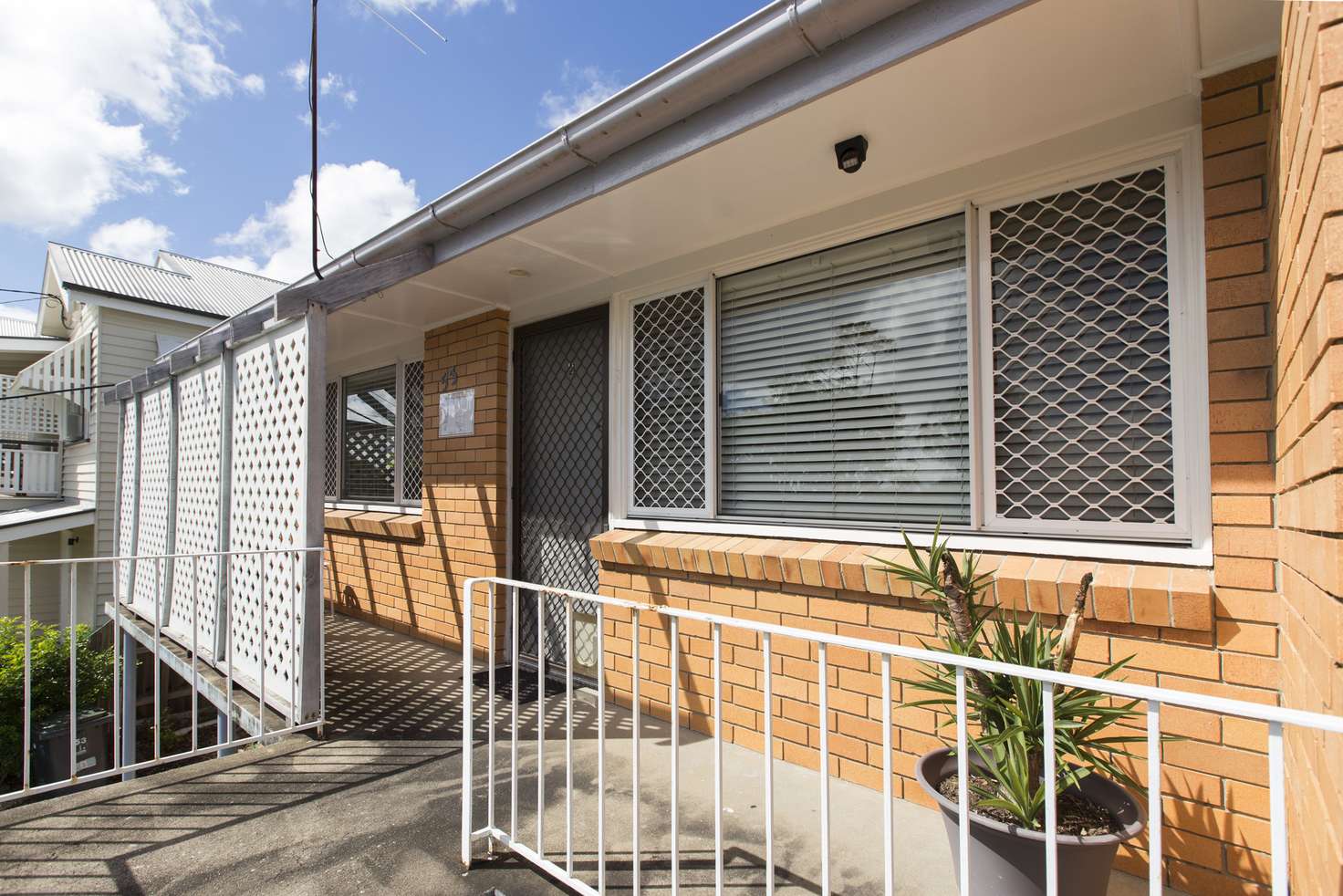 Main view of Homely unit listing, 2/53 Gresham street, East Brisbane QLD 4169