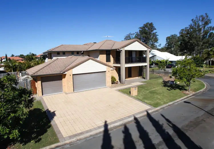 30 Lake Breeze Drive, Windaroo QLD 4207