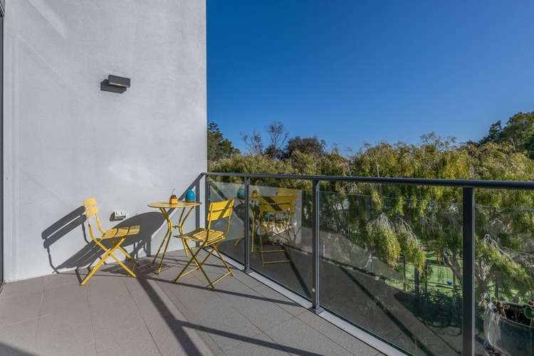 Third view of Homely apartment listing, 236/125 Union Street, Cooks Hill NSW 2300