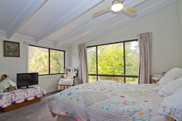 Fifth view of Homely house listing, 16 Ashwood Avenue, Bright VIC 3741