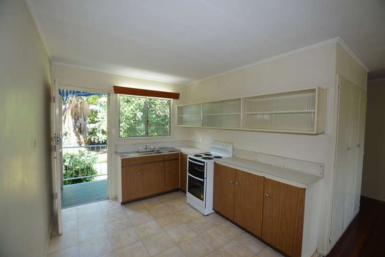 Fifth view of Homely unit listing, 2/9 Roberts Street, Hermit Park QLD 4812