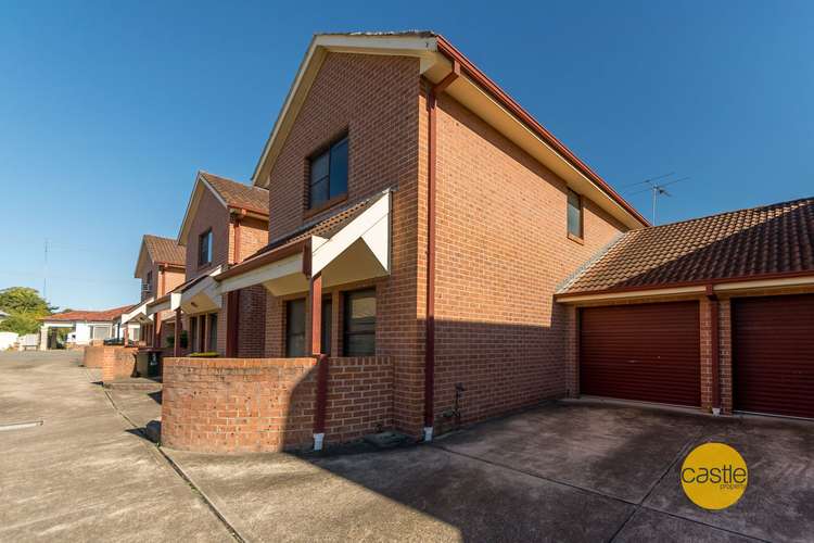 Main view of Homely unit listing, 3/210 Denison St, Broadmeadow NSW 2292