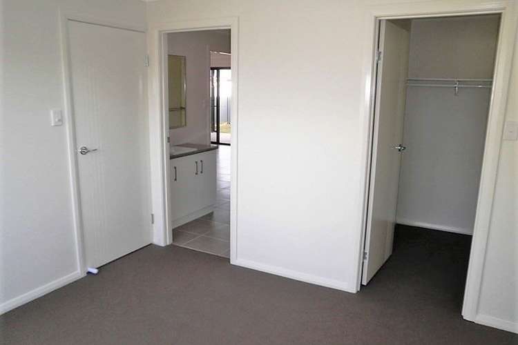 Fifth view of Homely unit listing, 2/2 Sheridan Street, Chinchilla QLD 4413