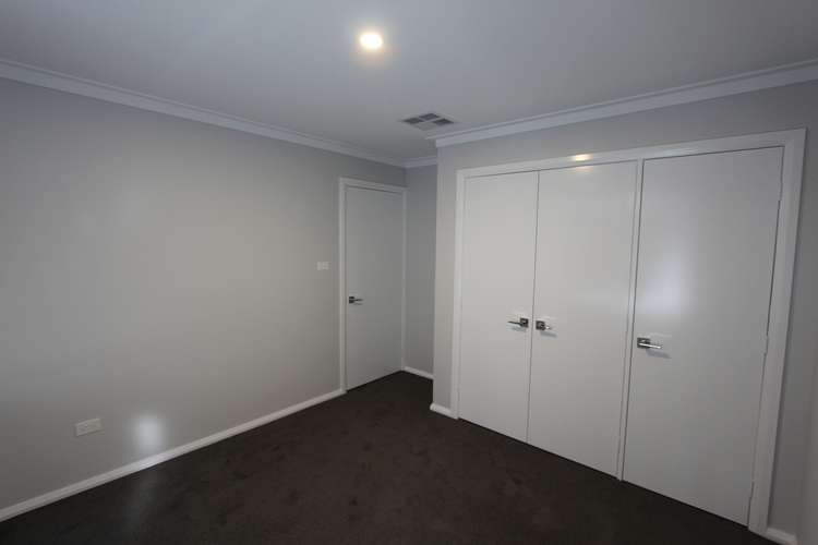 Fifth view of Homely villa listing, 2/35 Coppabella, Wagga Wagga NSW 2650