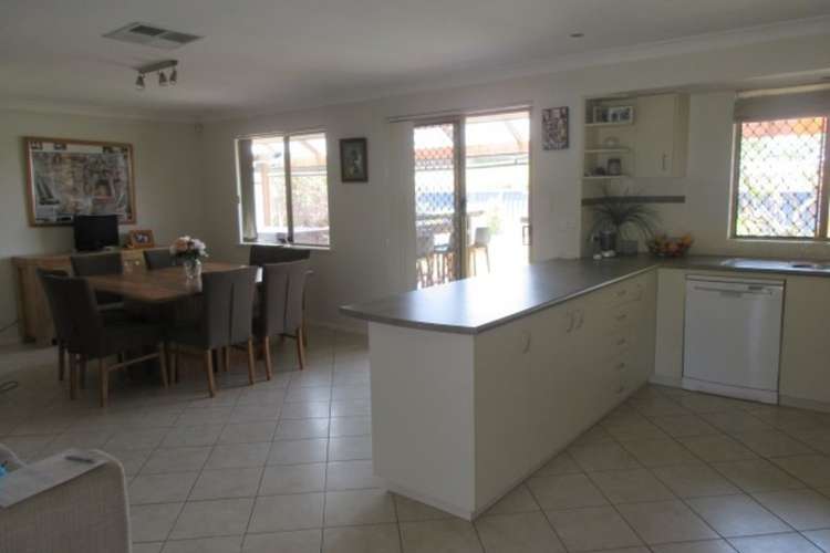 Second view of Homely house listing, 4 Savaris Court, Beldon WA 6027