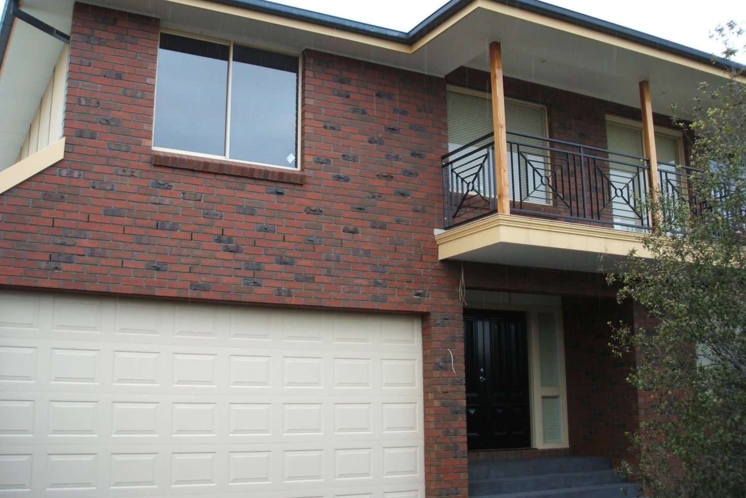 Main view of Homely townhouse listing, 2/32 Helene St, Bulleen VIC 3105