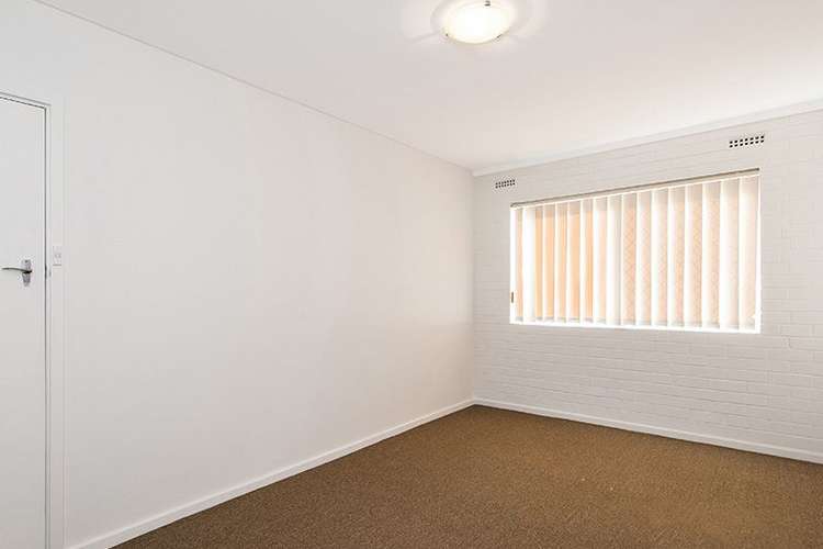 Fifth view of Homely flat listing, 4/10-12 Walter Road, Inglewood WA 6052