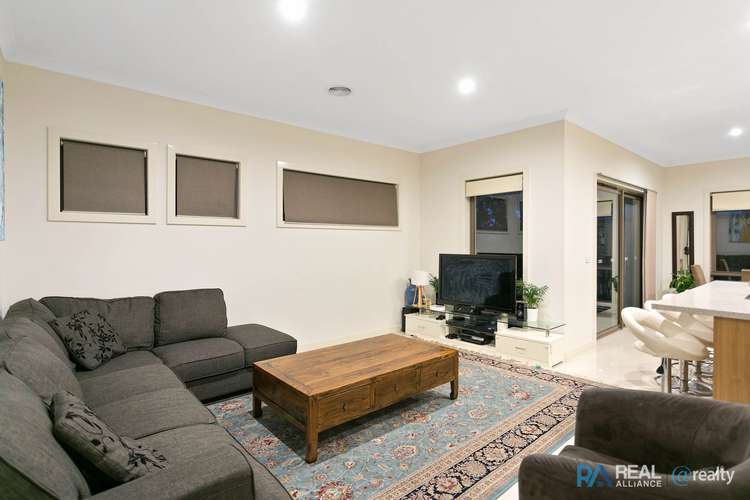 Fourth view of Homely townhouse listing, 1/72 Lynbrook Boulevard, Lynbrook VIC 3975