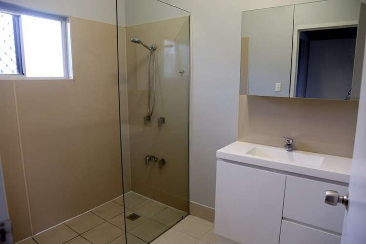 Seventh view of Homely semiDetached listing, 1/16 Smart Street, Mooroobool QLD 4870