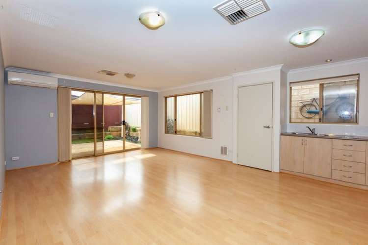 Fifth view of Homely unit listing, 15/93 Owtram Road, Armadale WA 6112