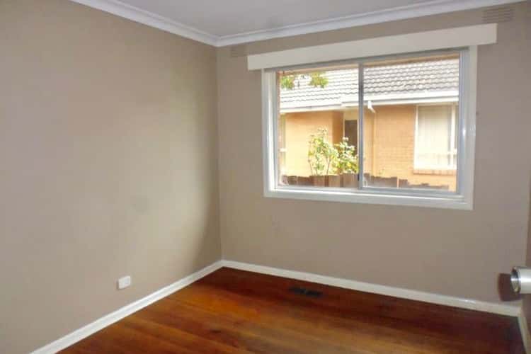 Fifth view of Homely house listing, 5 LESLIE COURT, Clayton South VIC 3169