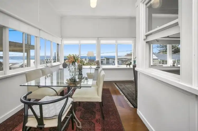8 Ellen Street, Curl Curl NSW 2096