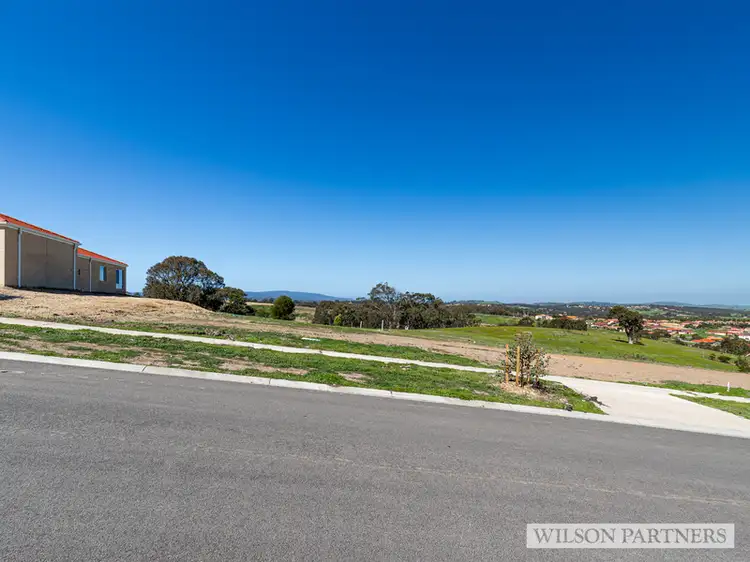 38 Lucca Way, Hidden Valley VIC 3756