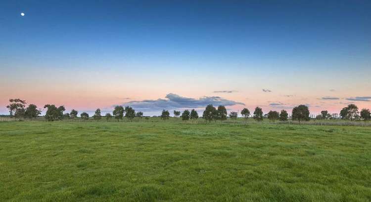Seventh view of Homely acreageSemiRural listing, 370 Five Mile Road, Pakenham South VIC 3810