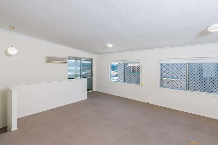 Main view of Homely unit listing, 18 Barnett Place, Molendinar QLD 4214