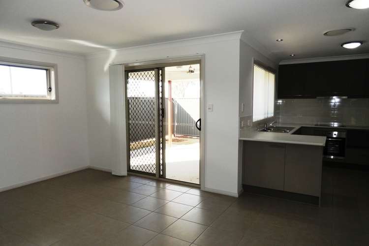 Third view of Homely unit listing, 4/104-106 Windmill Rd, Chinchilla QLD 4413