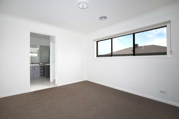 Fourth view of Homely house listing, 48 Atherstone Boulevard, Strathtulloh VIC 3338