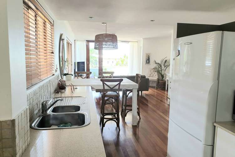 Fifth view of Homely apartment listing, 2/72 Tantula Road West, Alexandra Headland QLD 4572