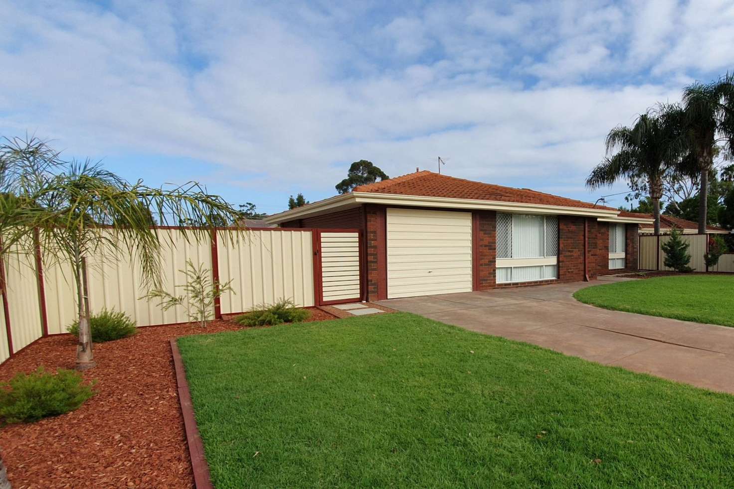 Main view of Homely house listing, 7 Edgeroi Way, Armadale WA 6112