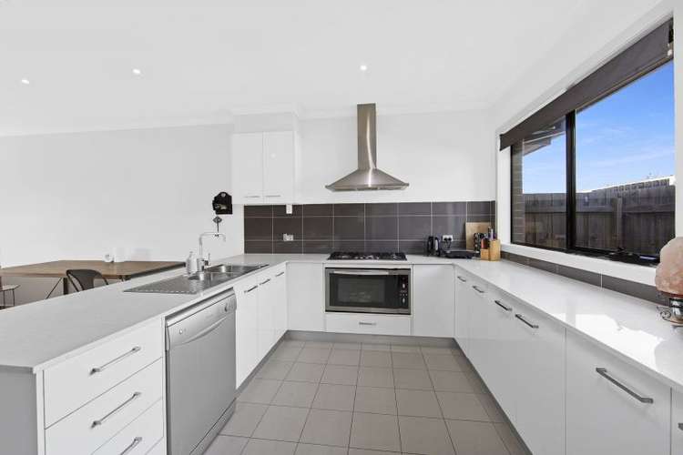 Second view of Homely unit listing, 62 Esmond Street, Ardeer VIC 3022