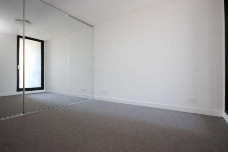 Fourth view of Homely apartment listing, B907/10 Trenerry Crescent, Abbotsford VIC 3067