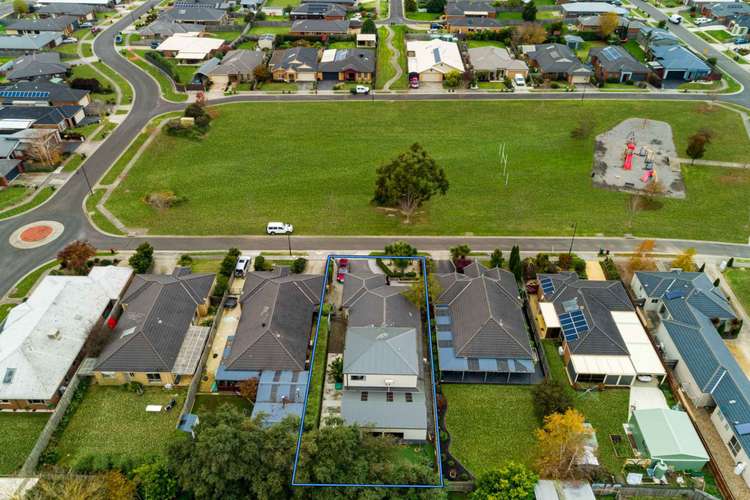 Second view of Homely house listing, 8 Maple Street, Trafalgar VIC 3824