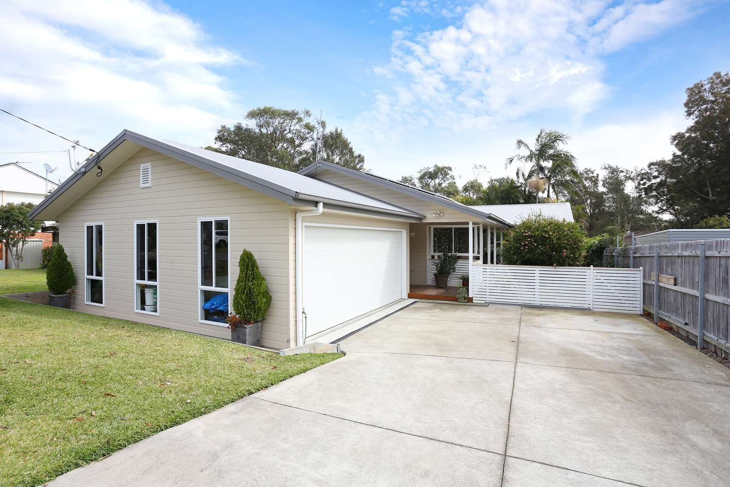 Main view of Homely house listing, 18 Nirringa Road, Summerland Point NSW 2259