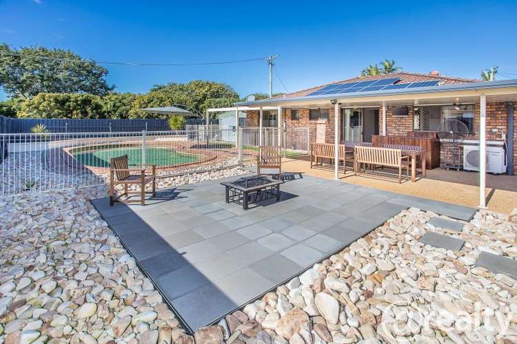 Fifth view of Homely house listing, 2 Constance Ct, Murrumba Downs QLD 4503