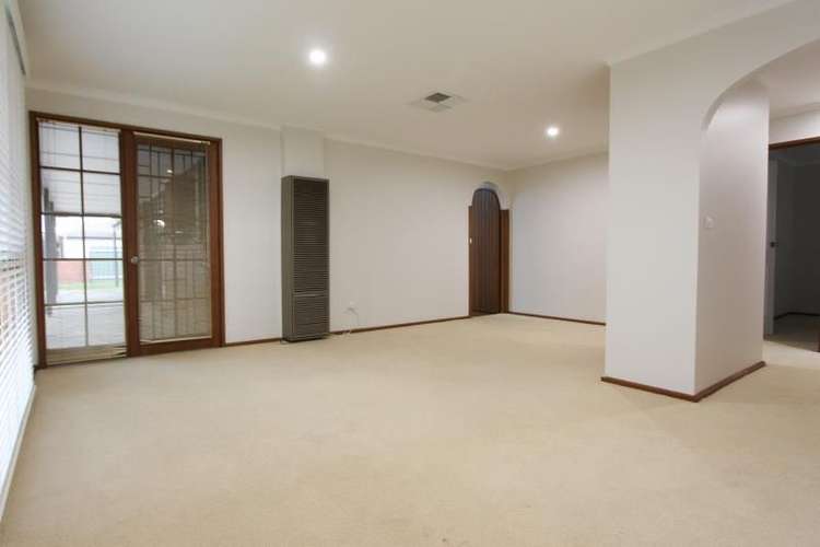 Fourth view of Homely house listing, 2 Telopea Crescent, Wagga Wagga NSW 2650