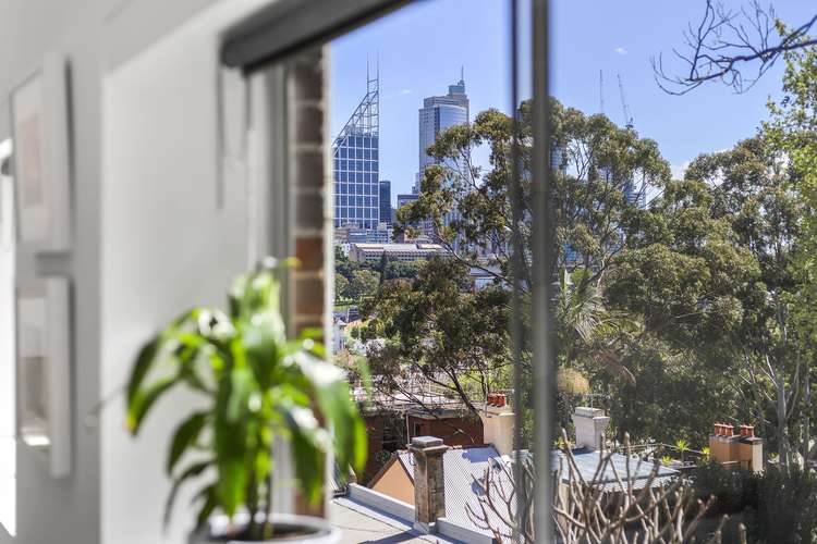 Main view of Homely studio listing, 8/165-167 Victoria Street, Potts Point NSW 2011