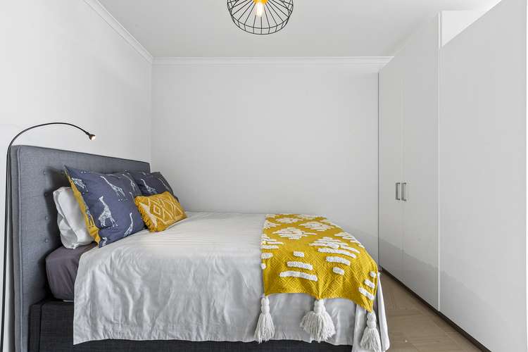 Fifth view of Homely studio listing, 607/5 Ward Avenue, Potts Point NSW 2011