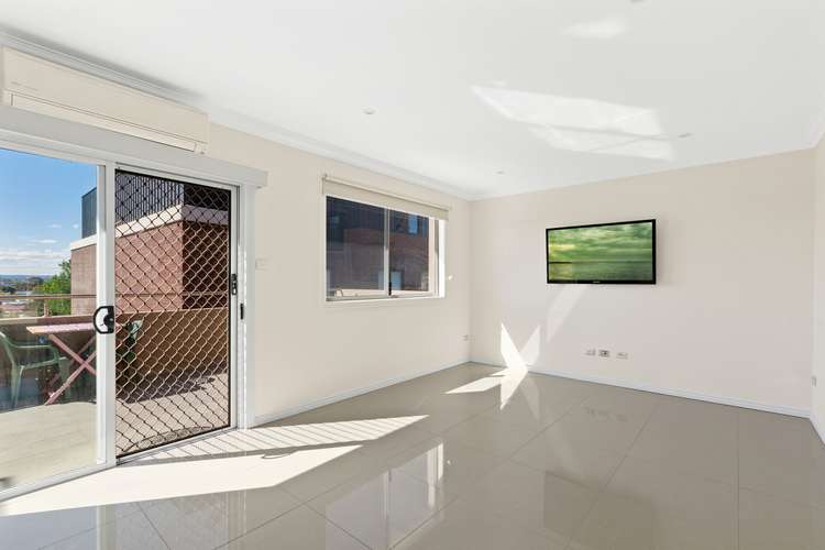 Third view of Homely apartment listing, 1/48B Jarrett Street, Leichhardt NSW 2040