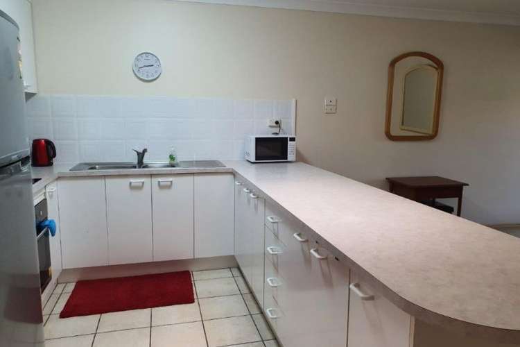 Fifth view of Homely unit listing, 2/103 Cypress Street, Torquay QLD 4655