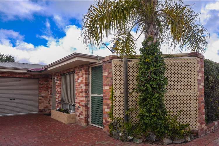 Main view of Homely unit listing, 2/37 McLeod Street, Yarrawonga VIC 3730