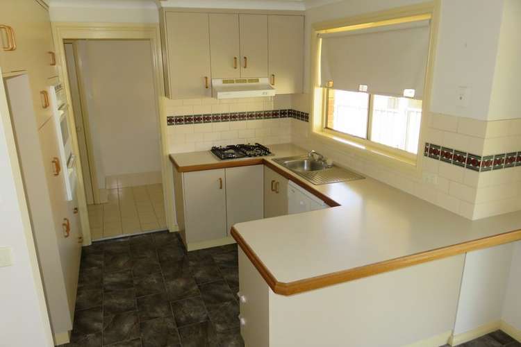 Third view of Homely unit listing, 2/21 Kimberley Drive, Wagga Wagga NSW 2650