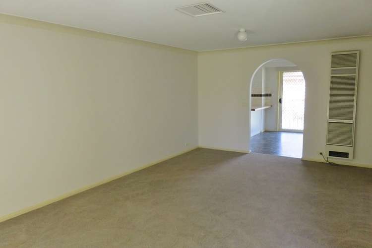 Fourth view of Homely unit listing, 2/21 Kimberley Drive, Wagga Wagga NSW 2650